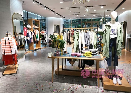 2018年服装店陈列的十大基本原则(图2)